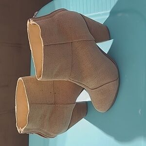 Rag & Bone Stylish Tan Ankle Canvas Boots Size 8